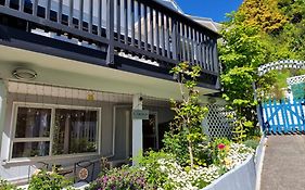 Entire Ground Floor With Full-Privacy And Family-Friendly Popular To Ferry Catchers